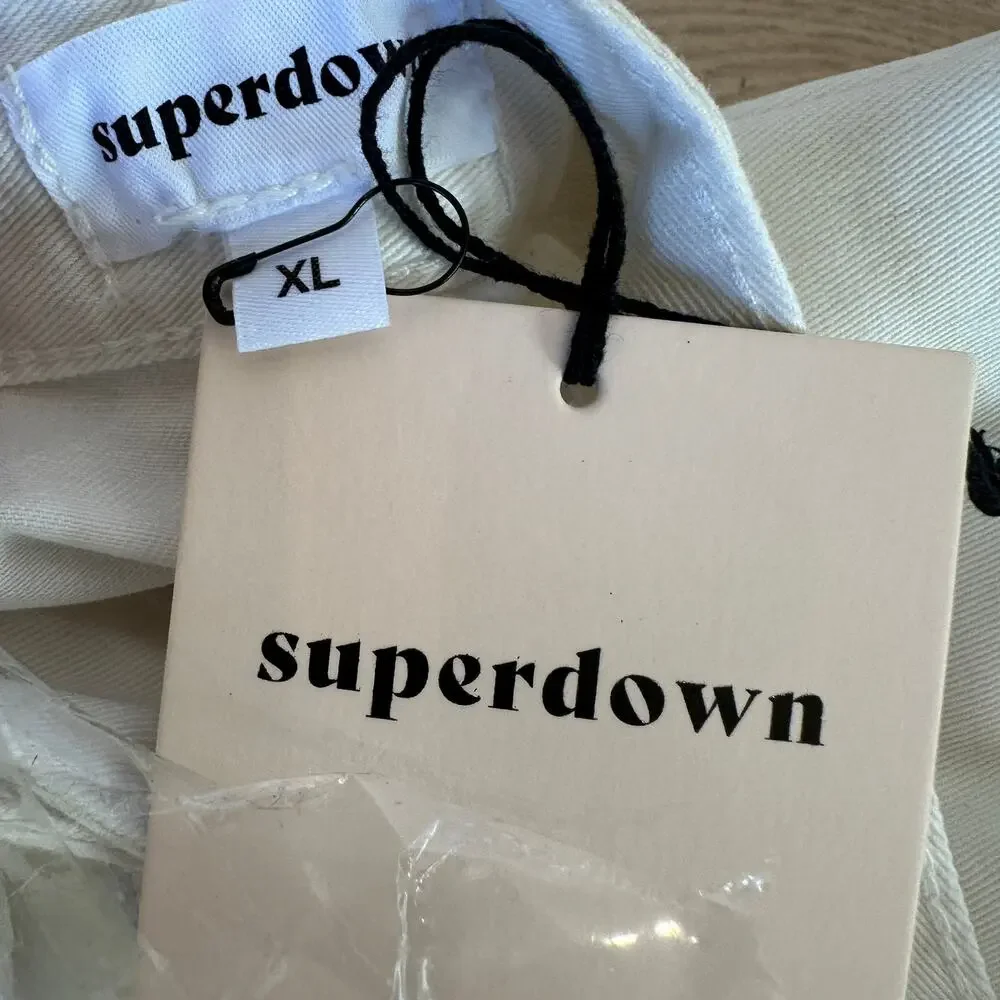 Superdown White Cargo Pants XL Baggy Wide Leg Streetwear Revolve $88 NEW - Picture 8 of 9